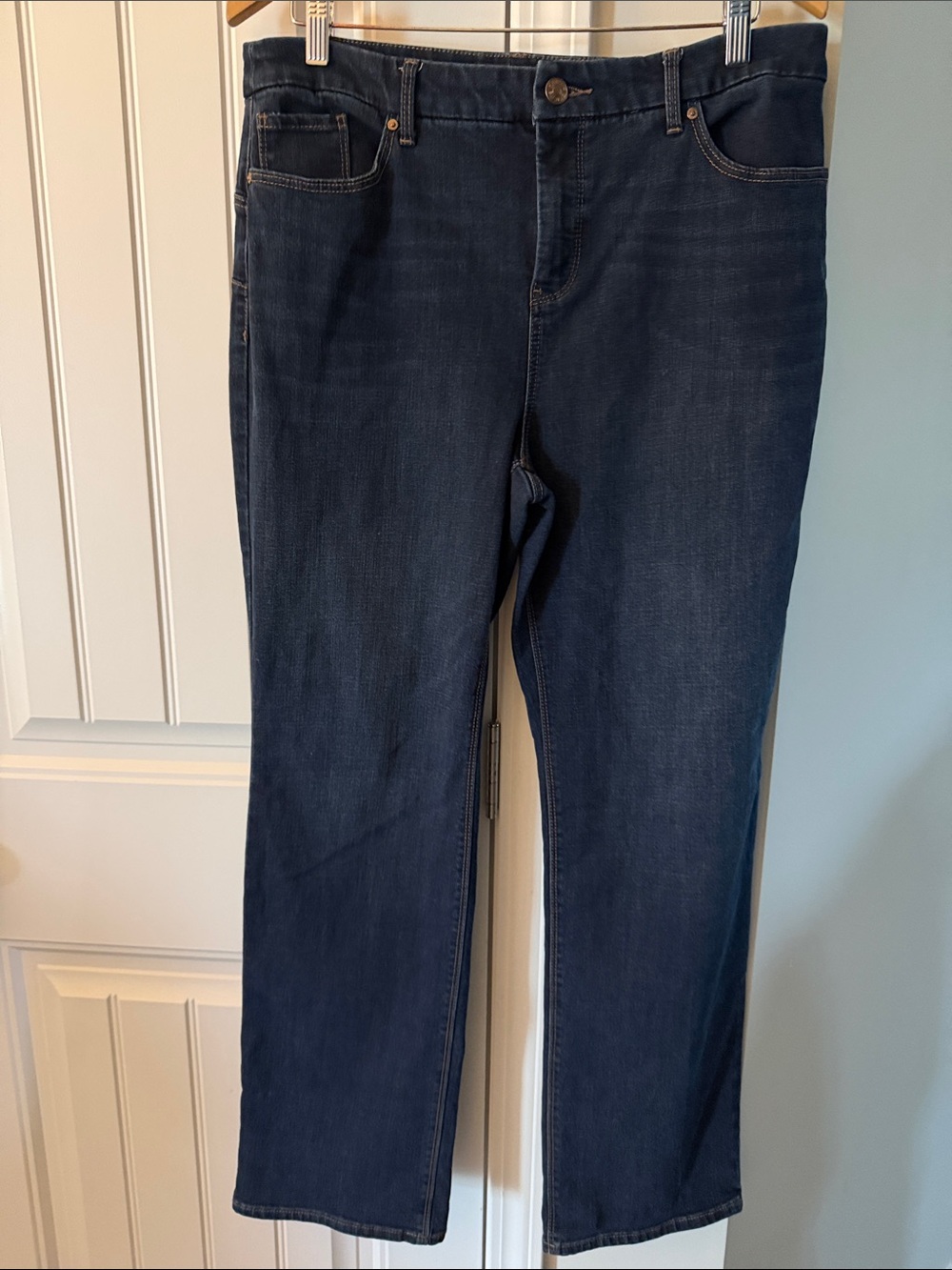 Chico’s the so Lifting Straight Leg Jeans